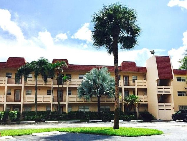 $110,000 | 14790 Bonaire Boulevard, Unit 307 | Villages of Oriole