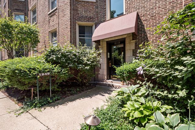 $165,000 | 1849 West Greenleaf Avenue, Unit 3S | East Rogers Park