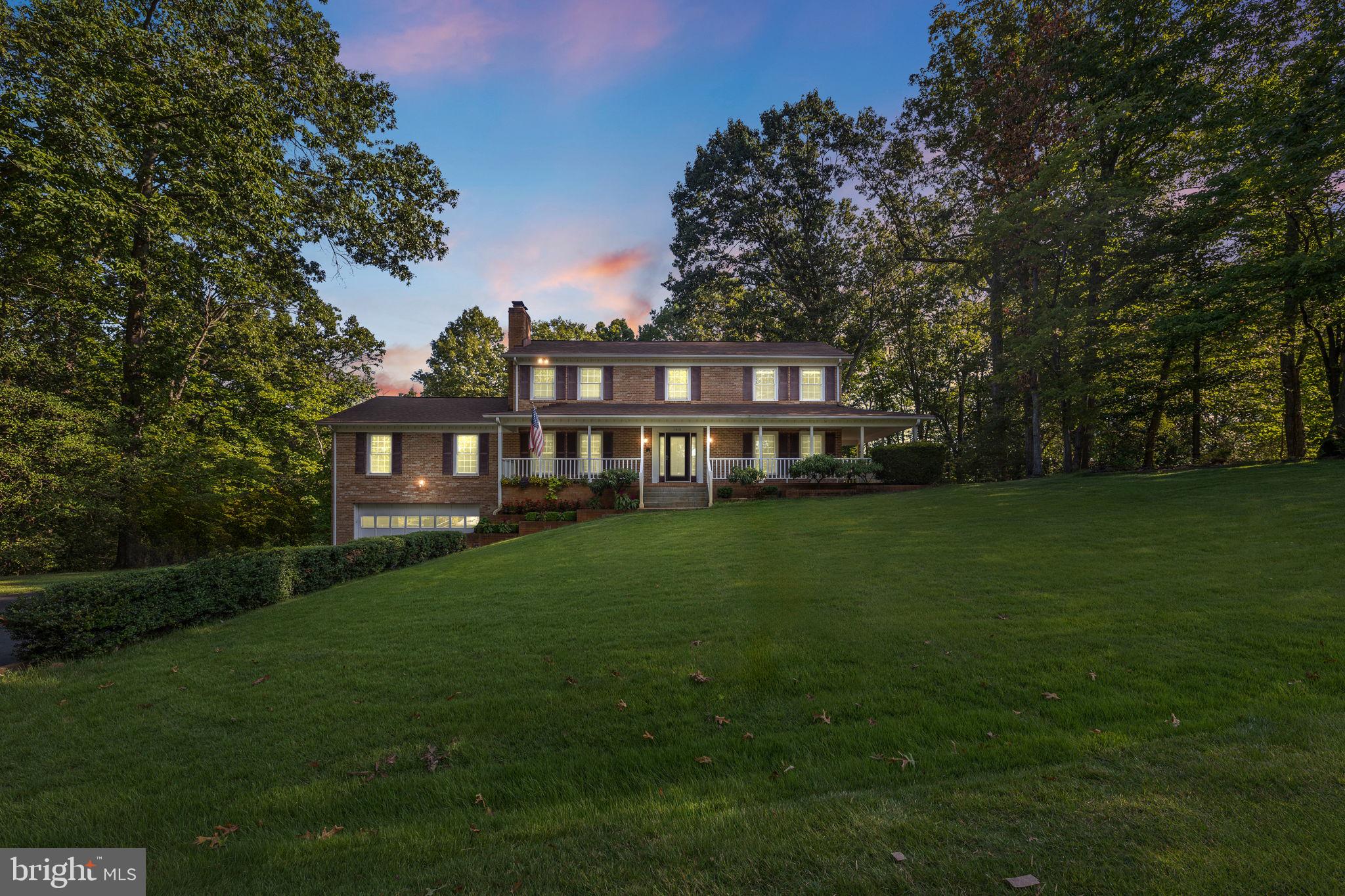 a view of a house with a big yard