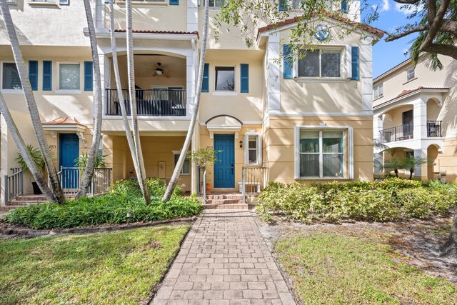 $460,000 | 2874 South Oasis Drive | Quantum Park at Boynton Beach