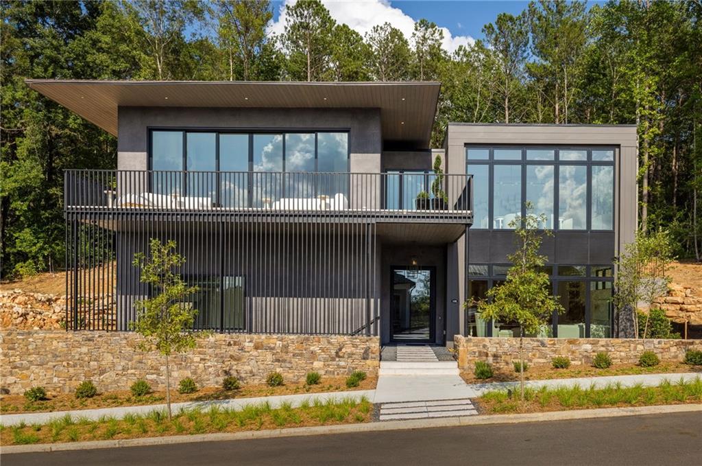 a house view with a outdoor space