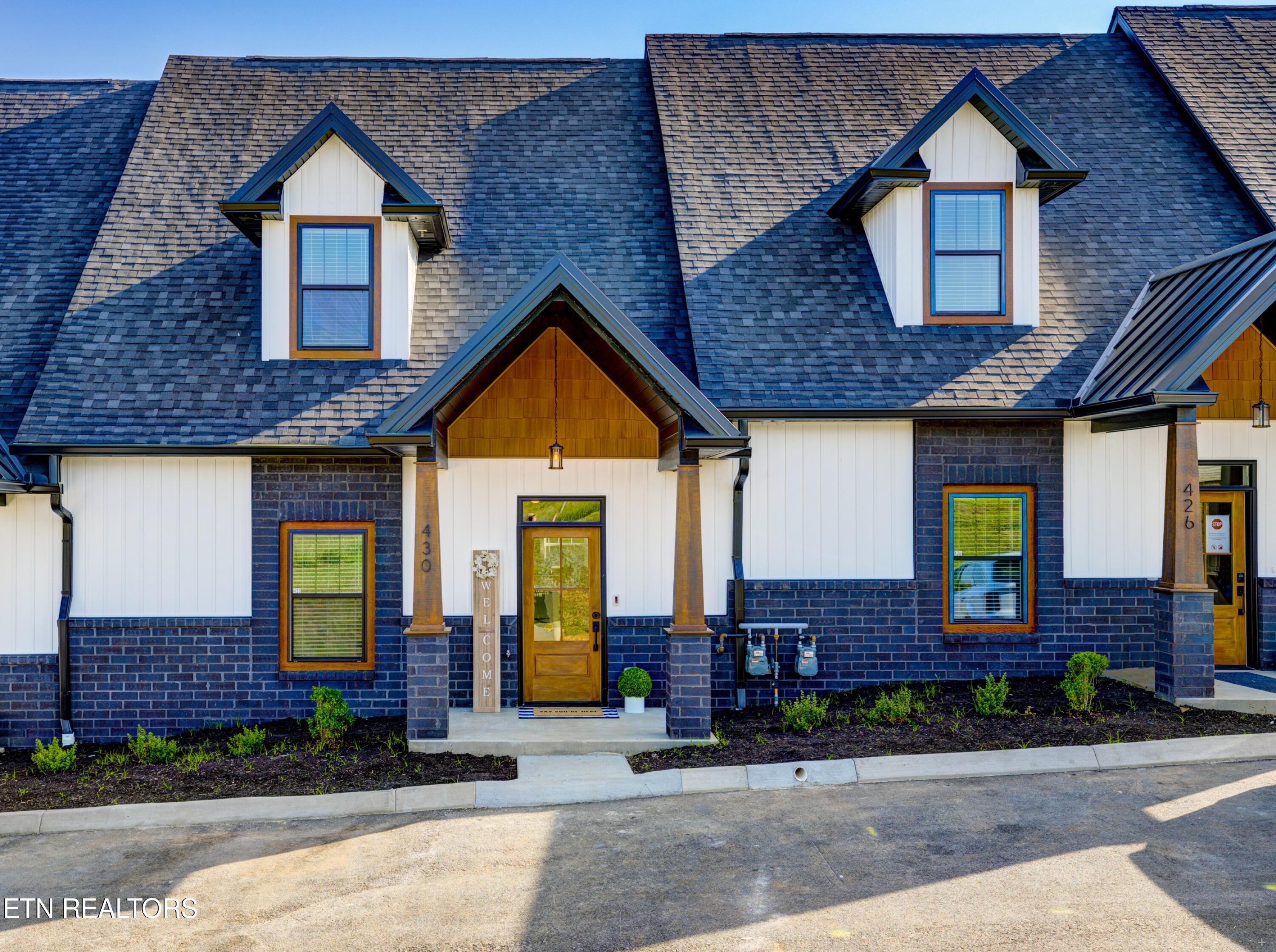 Front of townhome