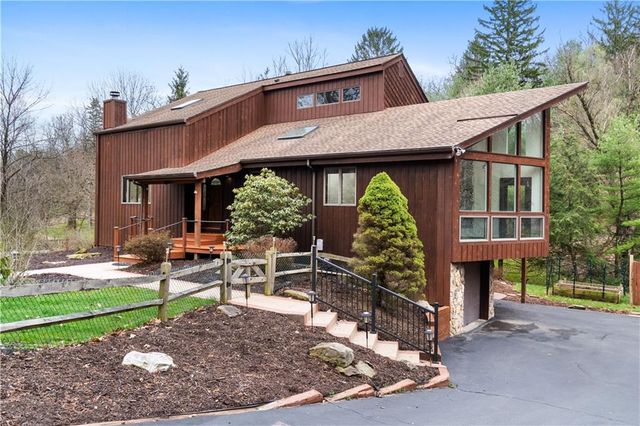 $649,000 | 204 Shenot Road | Allegheny-North