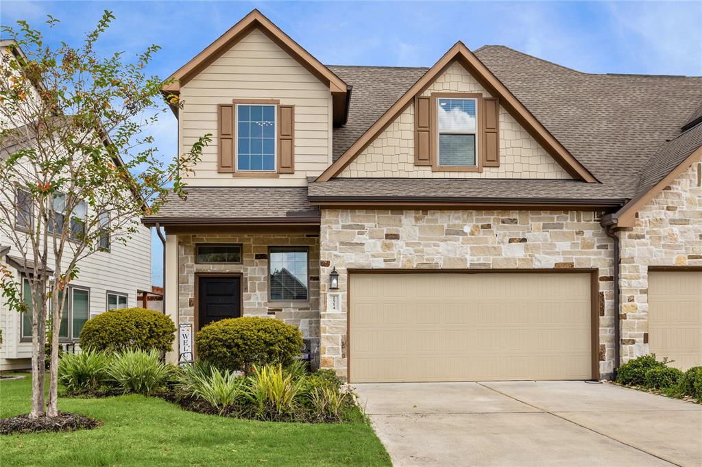 Charming home with private driveway!