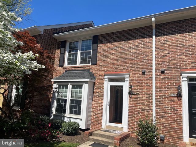 $3,550 | 2518 C South Arlington Mill Drive | Fairlington-Shirlington