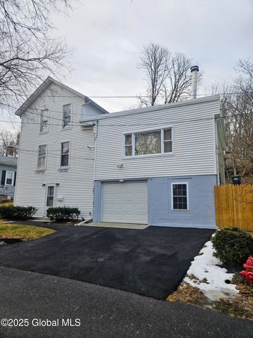 $295,000 | 65 1st Street | Castleton-on-Hudson