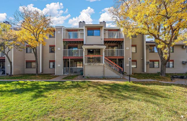 $1,265 | 350 Shelard Parkway, Unit 208 | Shelard Park