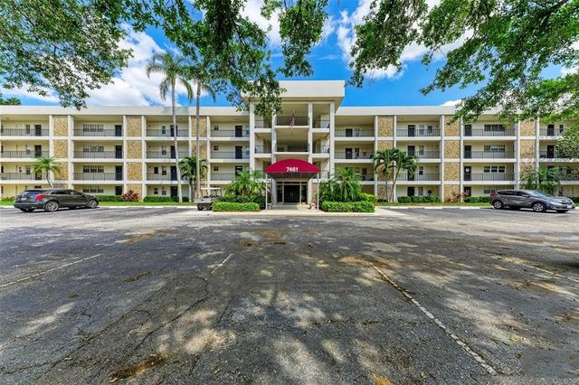 $269,900 | 7461 West Country Club Drive North, Unit 409