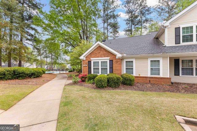 $299,900 | 201 Ridgelake Circle | Peachtree City