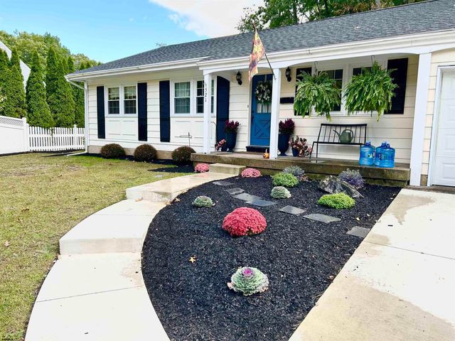 $2,500 | 521 Coach Road | Whitman Square