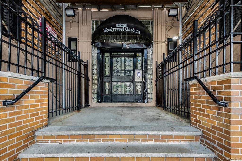 a view of a building entrance