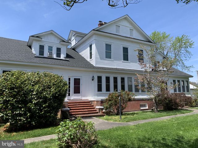 $799,900 | 4 Washington Street | Berlin