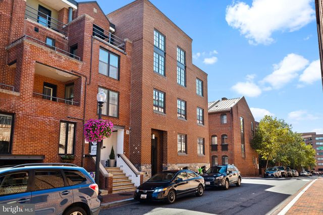 $3,600 | 3220 Grace Street Northwest, Unit 1 | Georgetown