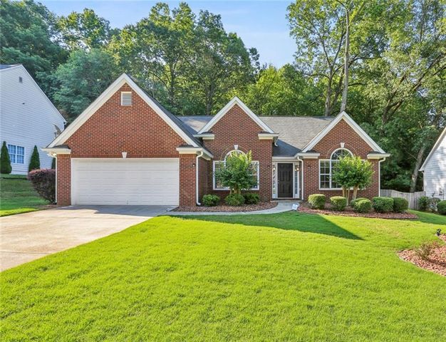 $2,900 | 4395 Red Rock Point | Suwanee