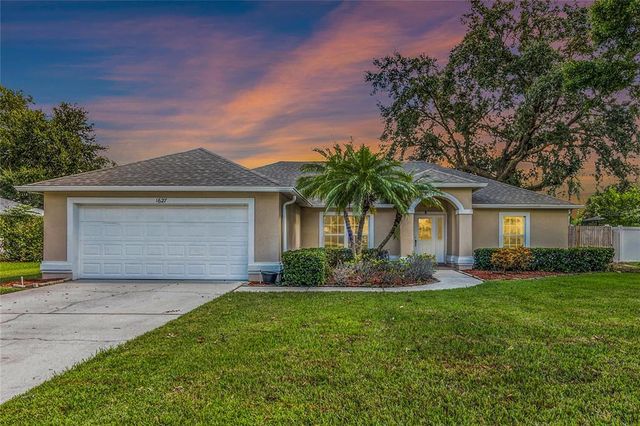 $464,000 | 1627 East Spring Ridge Circle | Winter Garden