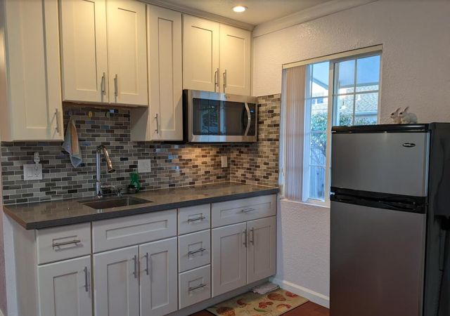 $1,880 | 3602 Martin Drive | San Mateo Village