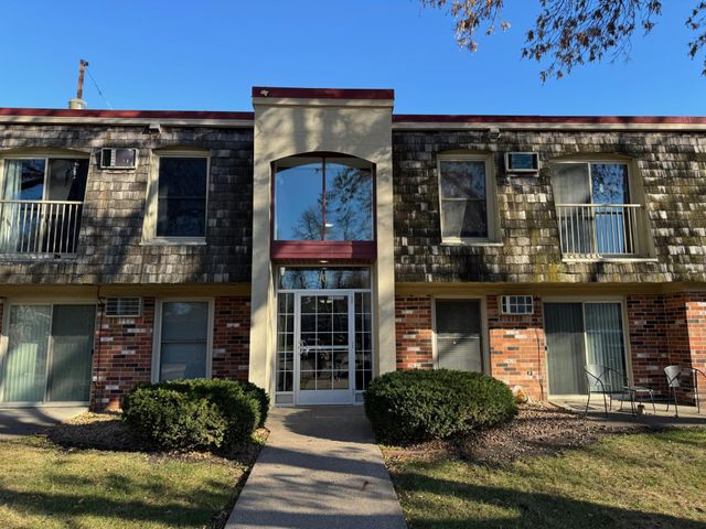 $135,000 | 907 11th Avenue South, Unit 2 | Hopkins