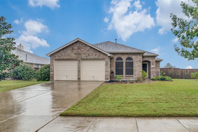 $324,900 | 427 Spruce Trail | Forney