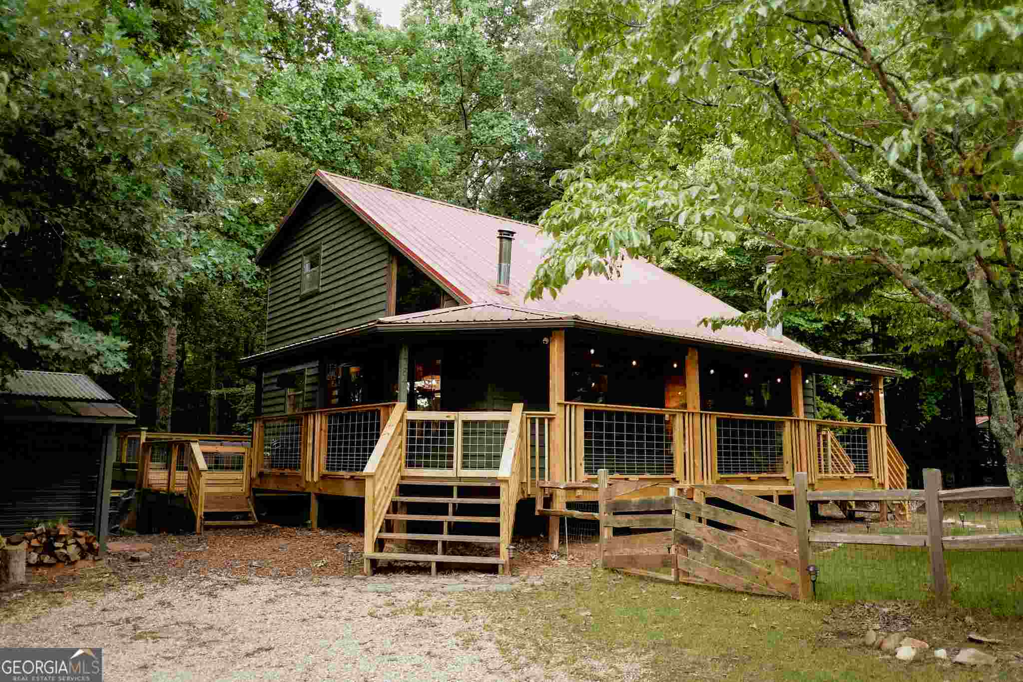 a view of house with a outdoor space