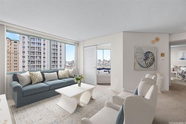 $299,999 | 1314 Kalakaua Avenue, Unit 905 | Makiki