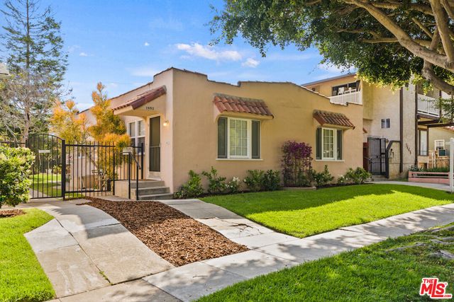 $1,375,000 | 1850 9th Street | Santa Monica