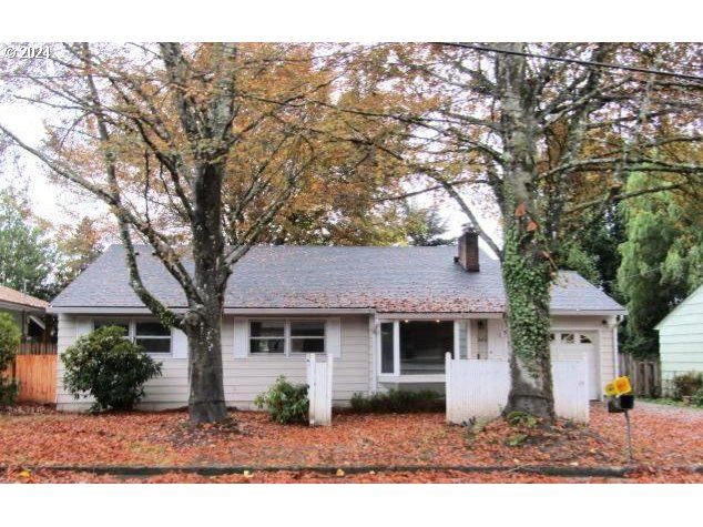 $464,900 | 4246 Southeast Washington Street | Hector Campbell