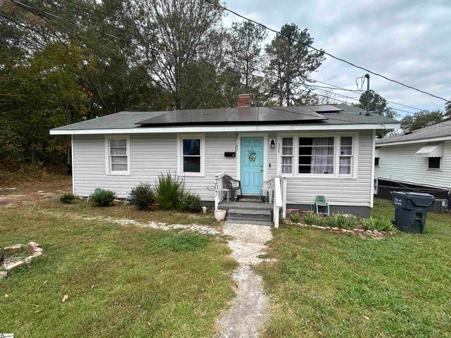 $175,000 | 207 Pridmore Street | Laurens