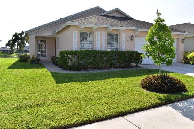 $2,300 | 460 Southwest Talquin Lane | St. Lucie West Country Club