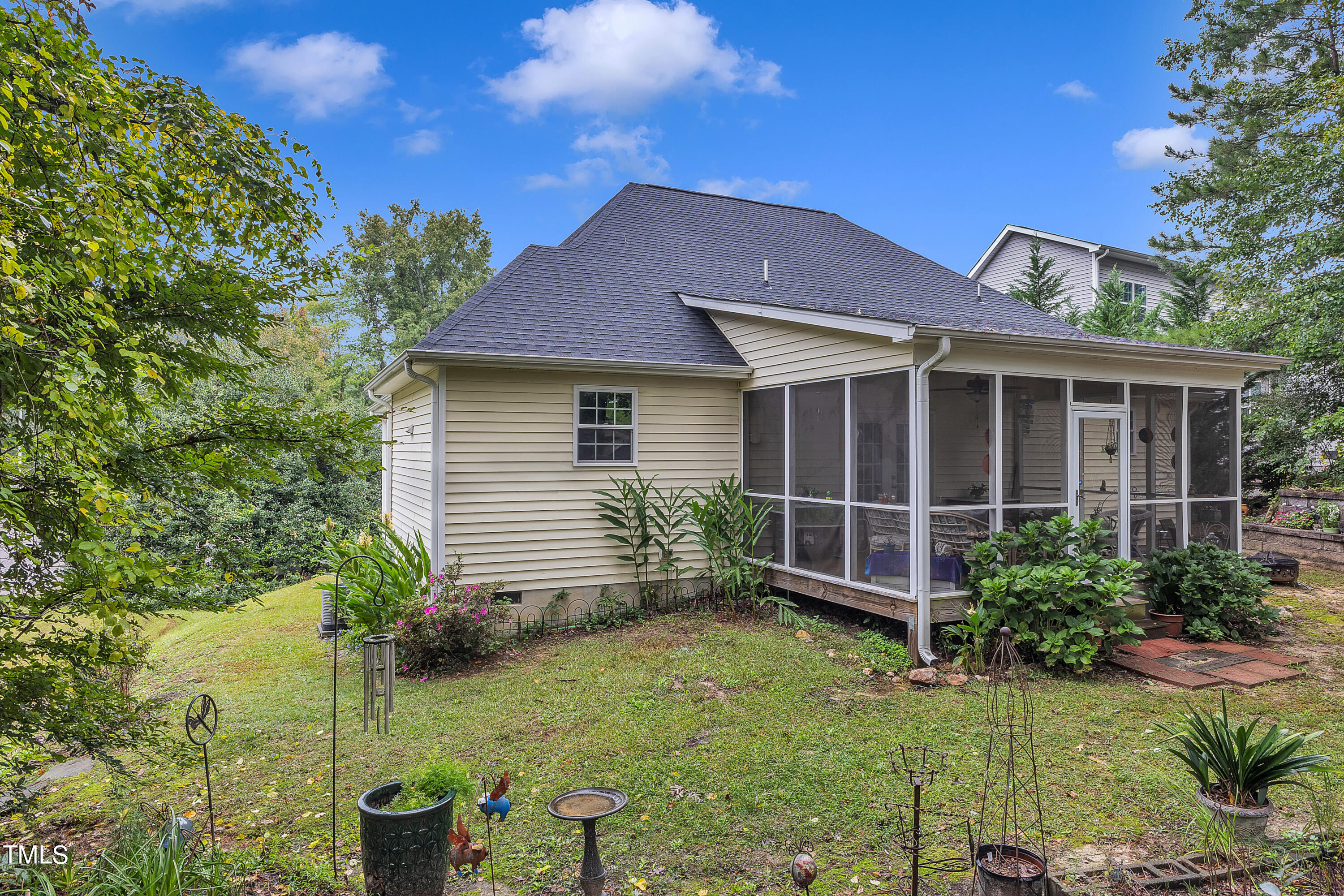 a view of a house with garden