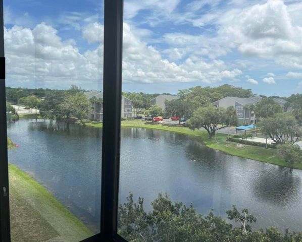 $159,900 | 8030 Hampton Boulevard, Unit 502 | The Hamptons of North Lauderdale