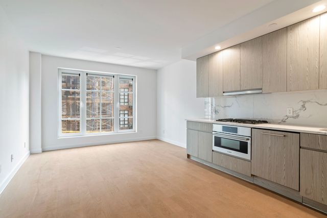 $5,350 | 37-26 32nd Street, Unit S4J | Long Island City