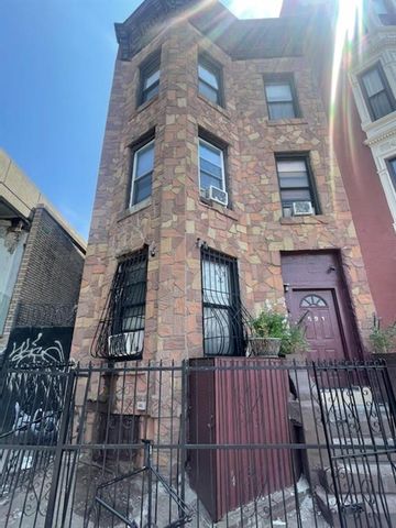 $4,200,000 | 591 4th Avenue | Park Slope