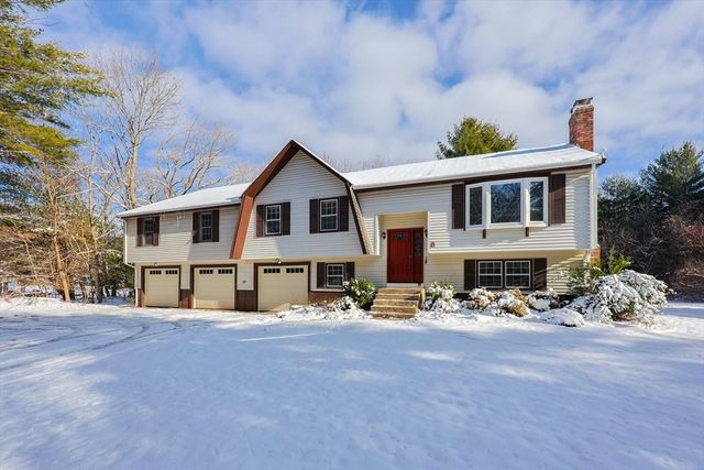 $734,900 | 8 Belcher Lane | Foxborough