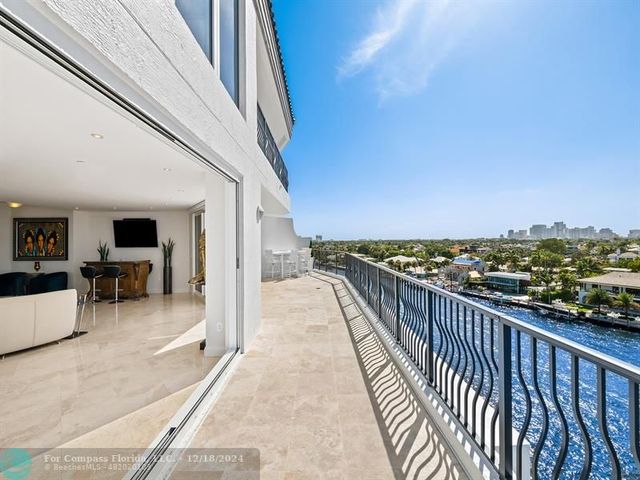 $4,395,500 | 615 Bayshore Drive, Unit 701 | Central Beach