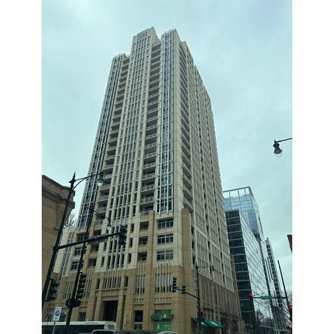 $1,100,000 | 1400 South Michigan Avenue, Unit 2801 | South Loop