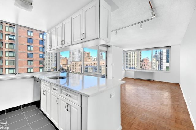 $999,999 | 404 East 79th Street, Unit 21C | Upper East Side