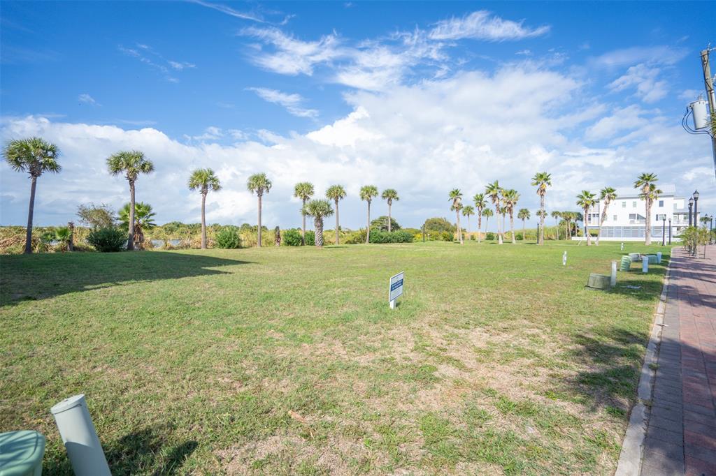 4 lots on Lagoon 1546,1550,1554 and 1558 Beachtown Drive