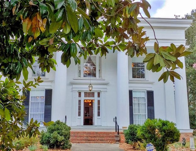 $945,000 | 309 East Robert Toombs Avenue | Washington