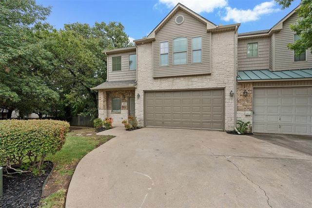 $2,550 | 4216 Towne Lake Court | Irving