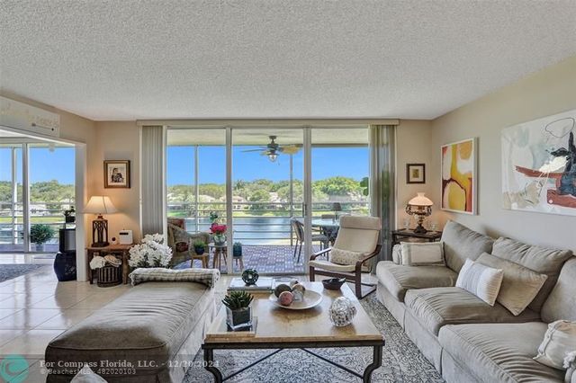 $358,000 | 821 Cypress Boulevard, Unit 512 | Palm Aire