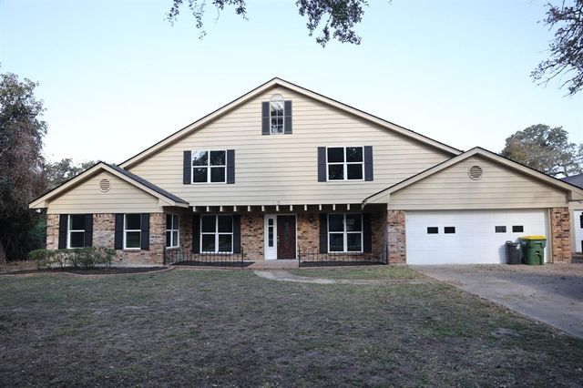 $479,000 | 15 Sammy Snead Drive | Hilltop Lakes