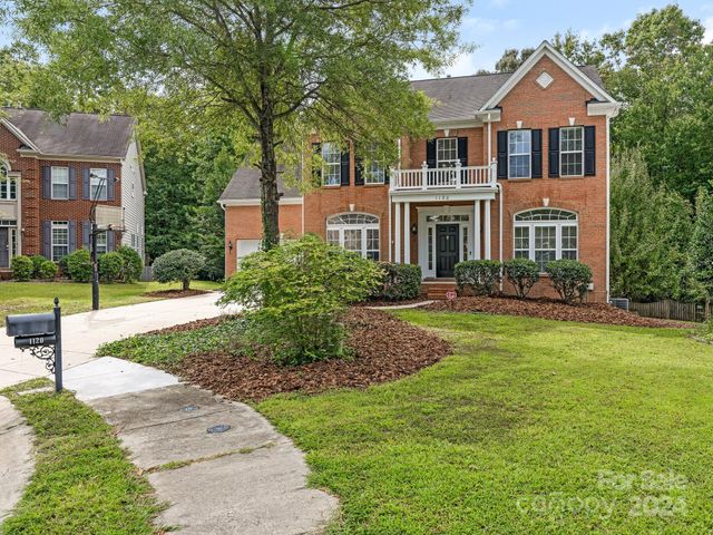 $800,000 | 1120 Red Porch Lane | Matthews