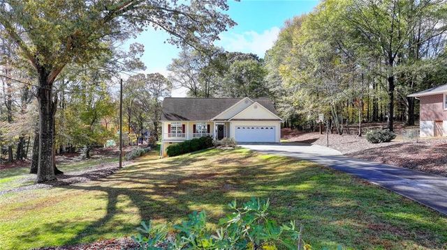 $450,000 | 3830 Martin Farm Road | Suwanee