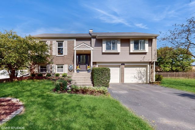 $485,000 | 443 Waterbury Court | Naperville