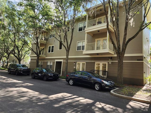 $1,950 | 4833 Southwest 91 Terrace, Unit O301 | Haile Plantation