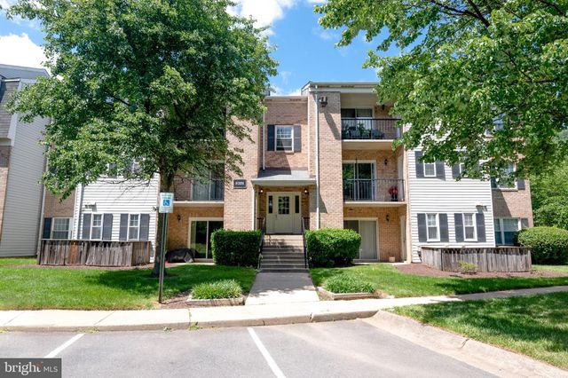 $1,995 | 8201 Whispering Oaks Way, Unit 103 | Redland