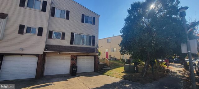 $259,900 | 1503 Gregg Street, Unit A | Scotchbrook