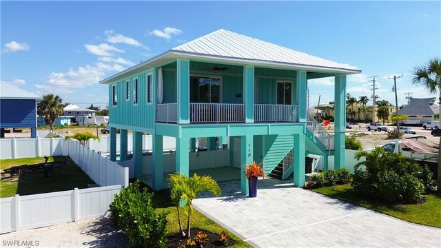 $1,649,000 | 110 Pearl Street | Fort Myers Beach