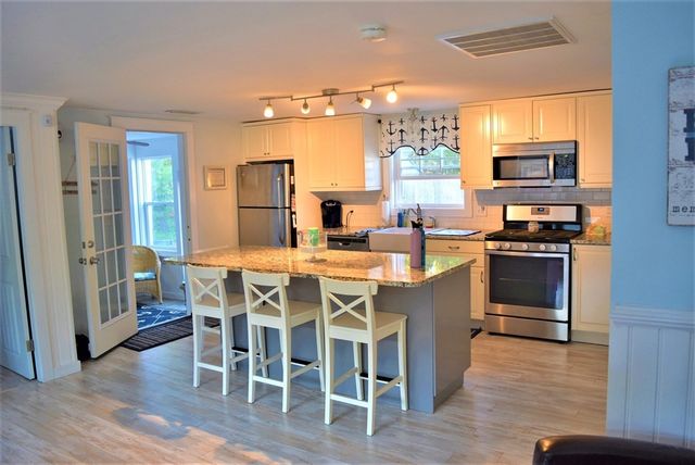 $2,350 | 167 Breezy Point Road | South Yarmouth