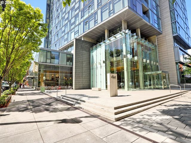 $1,679,000 | 1221 Southwest 10th Avenue, Unit 1704 | Downtown Portland